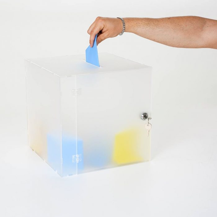 cubo satinato plexiglass con serratura foro