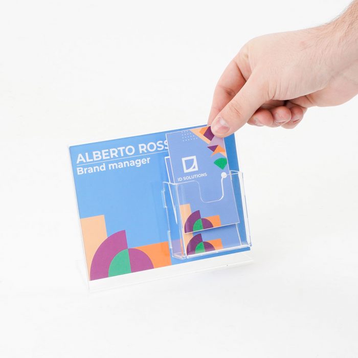 porta avvisi in plexiglass con mano