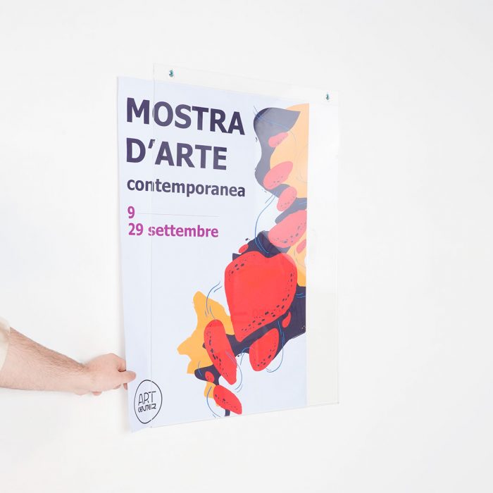 Portavvisi da parete in acrilico formato 50x70 verticale con fori - immagine 2