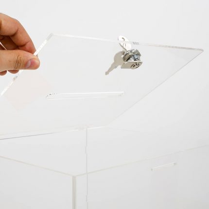 cubo trasparente plexiglass autoportante apertura