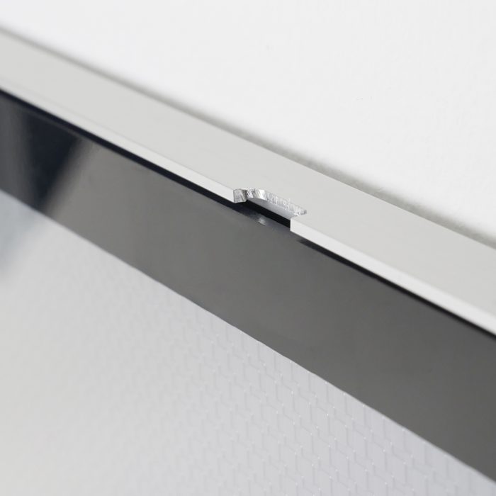 Cornice porta poster con profili in alluminio e apertura magnetica - immagine 7