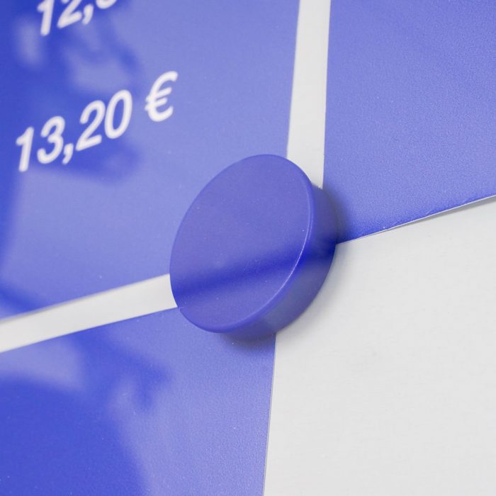 Bacheca per esterni con apertura a libro e pannello removibile per logo - F.to 4xA4 - immagine 2
