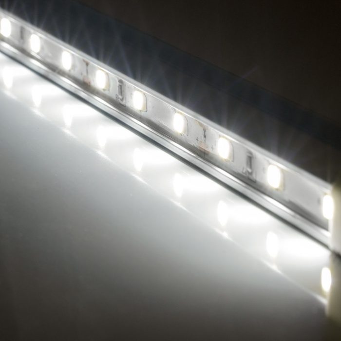 Bacheca per esterni con illuminazione a LED, apertura a libro e pannello removibile per logo - F.to 4xA4 - immagine 4