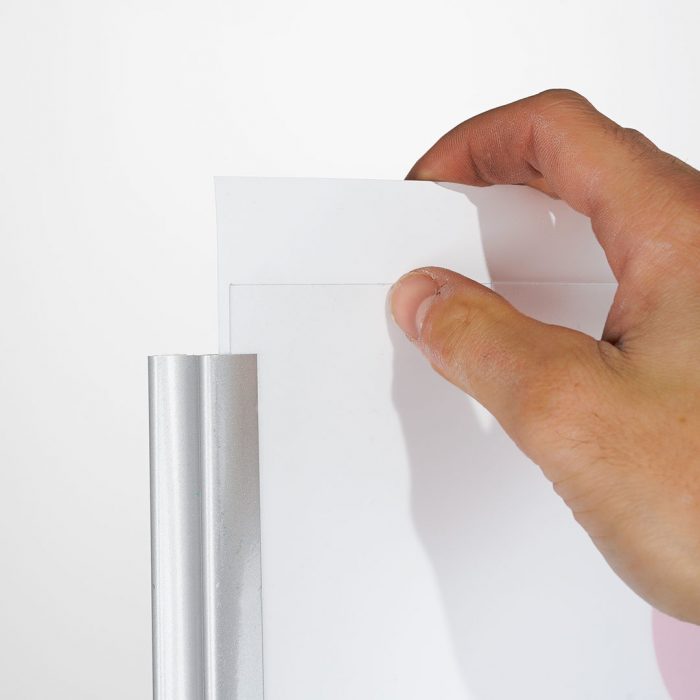 Totem bifronte per interni cm 42x180 H con PVC anti-riflesso - immagine 4