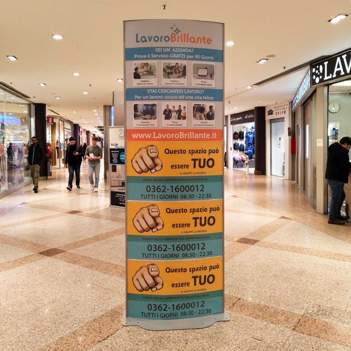 Totem bifronte per interni cm 90x250 H - fondo in forex senza PVC - immagine 3