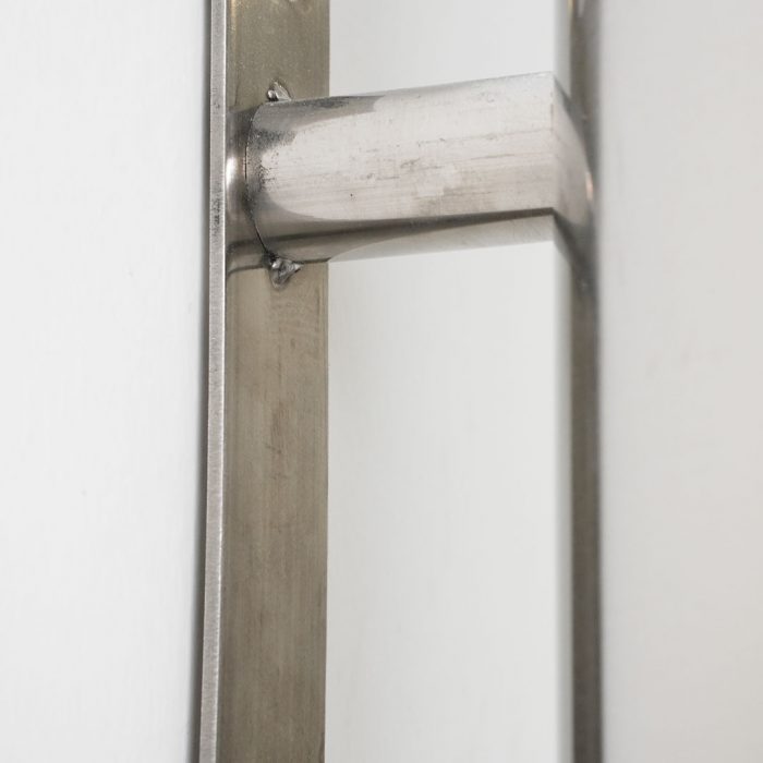 Posacenere da parete acciaio con cestino rotondo 25x51H cm - immagine 2