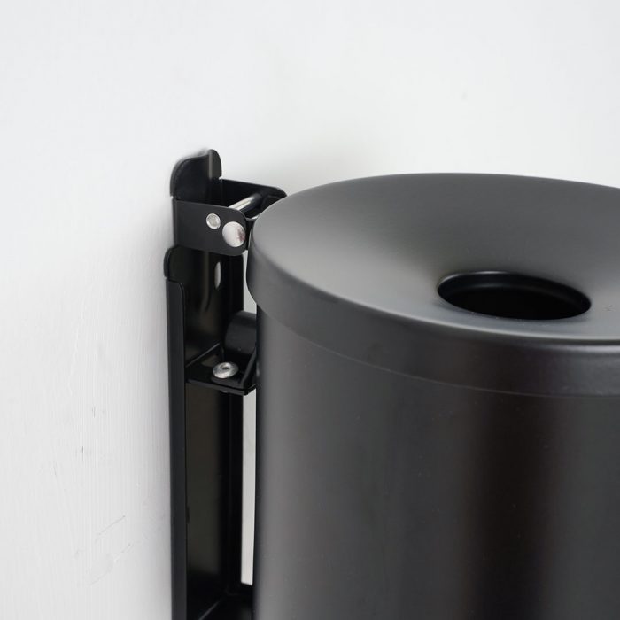 Posacenere circolare da parete in metallo verniciato nero 15x18H cm - Capacità 2,5 Lt - immagine 5
