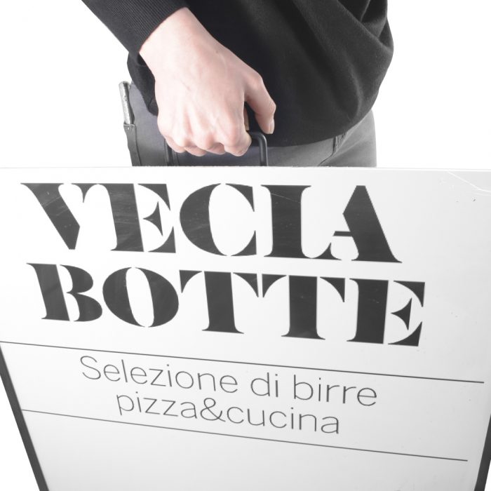 Cavalletto bifacciale con maniglia per pannello 60x90cm - immagine 2