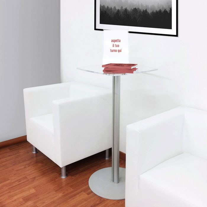 Tavolino in plexi ad un montante dim. cm 48x48 - immagine 1